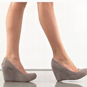 Fergalicious Wedge *BNIB*